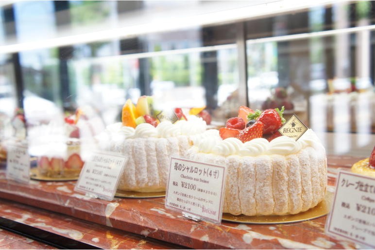レニエのケーキ 誕生日や記念日のケーキ使いにも レニエ 名古屋市西区のおすすめグルメ カフェ スイーツ ケーキ デザート 旅色