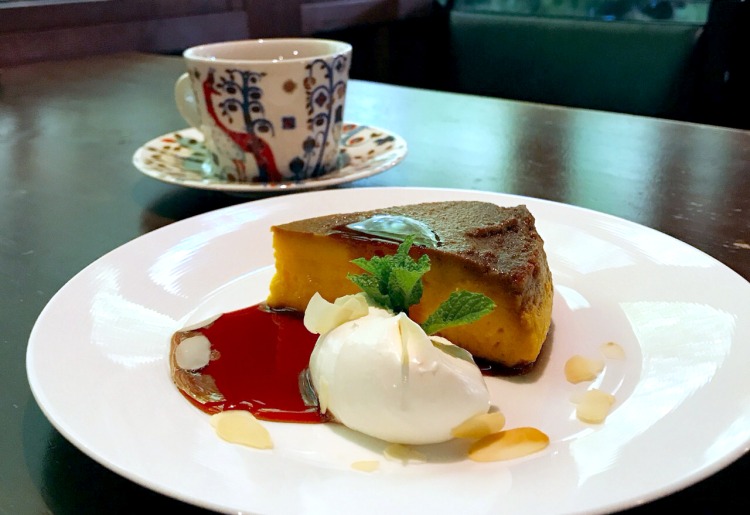 グランドメニュー Dessert ケーキセット Cafe珈琲 Es Sense カフェコーヒー エッセンス 山小屋のような隠れ家カフェ 旅色