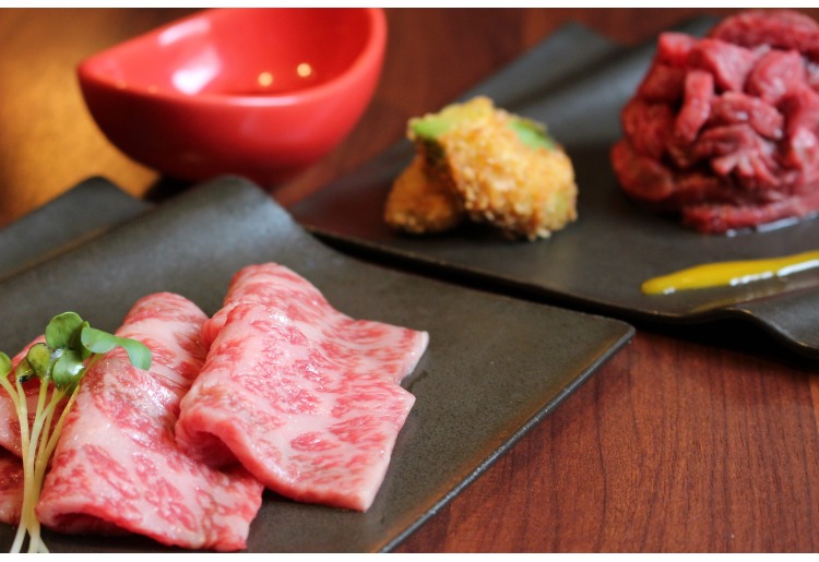 肉メニュー 刺身 肉バル La Shomon 神戸市垂水区のおすすめグルメ 焼肉 肉バル 旅色