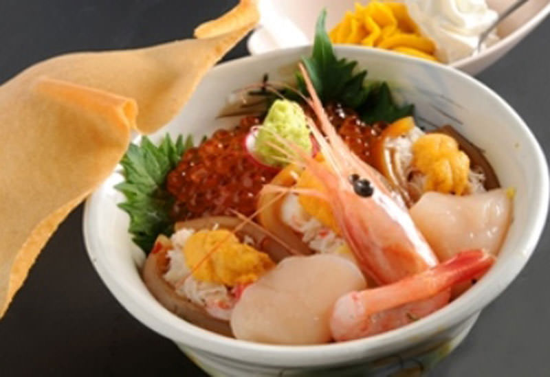 味鮮まえかわ 函館のおすすめグルメ 朝市 海鮮丼 旅色