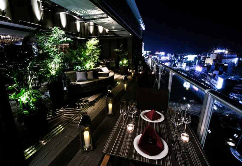 ｅｓ Rooftop Garden Bagus Nakasu 中洲のテラスで夜景と美食と美酒に酔う 福岡市博多区のおすすめグルメなら旅色