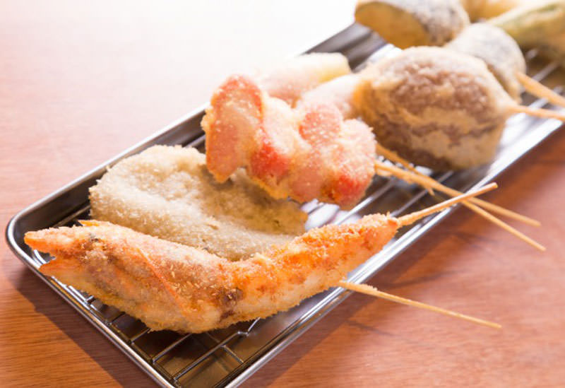 ろくまるや 富士宮のおすすめグルメ 串揚げ 食事 旅色